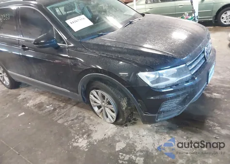 2018 Volkswagen Tiguan 2.0T Se/2.0T Sel z USA, uszkodzony, nr VIN 3VV2B7AXXJM132447